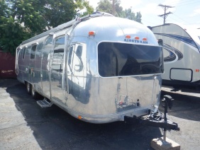 1976 Airstream Land Yacht Sovereign 31' - For Sale By Owner at Private Party Cars