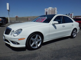 2009 Mercedes E-Class E 350 Sedan 2/D