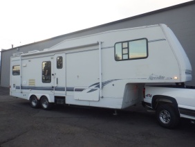 1998 Alpenlite Hill Crest 31RK 5th Wheel